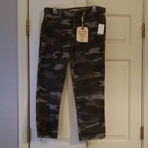 Democracy Crop Camouflage Jeans